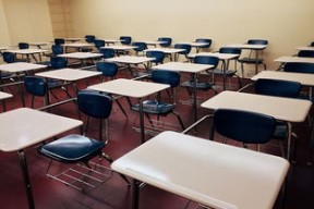 九游官网入口-校园体育活动对学生心理弹性的促进,学校体育对青少年心理方面的影响